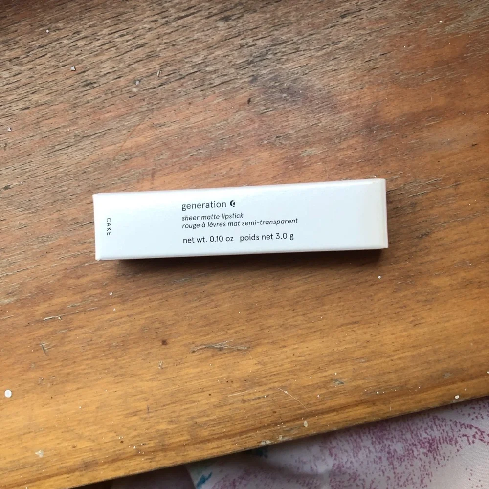 BRAND NEW Glossier Generation G - Cake
